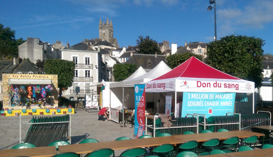 Stand tenu par l'amicale de Quimperlé à la fête de l'eau